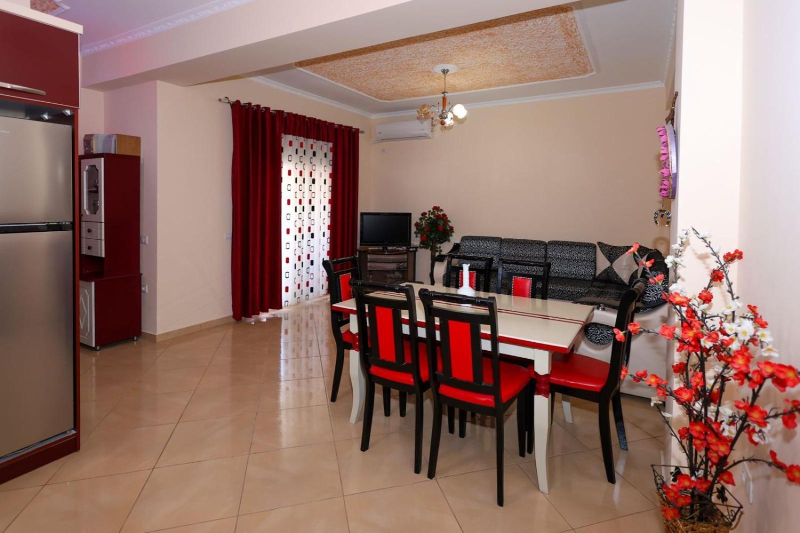 Rio'S Apartment Berat Dış mekan fotoğraf